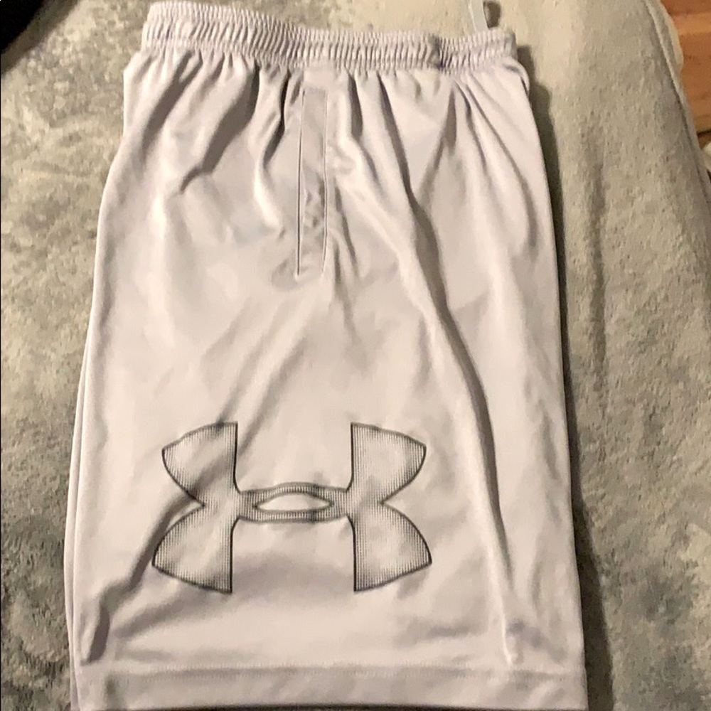 Under Armour Men’s Shorts Size Med